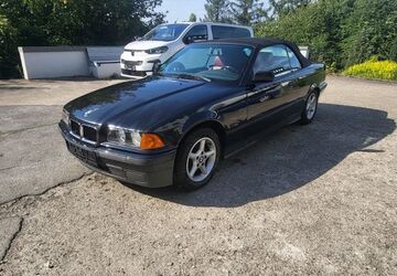 BMW 318 176.000 km 2.750 &euro; Solingen 42657
