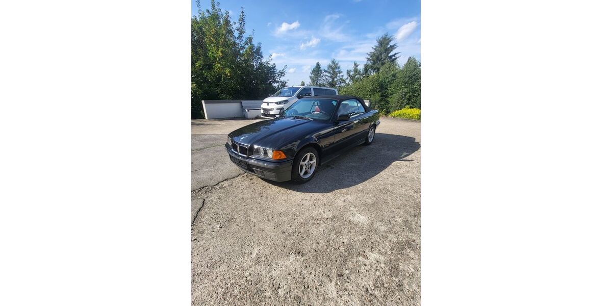 BMW 318 176.000 km 2.750 &euro; Solingen 42657
