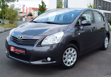 Toyota Verso 263.000 km 3.800 &euro; Köln (Ostheim) 51107