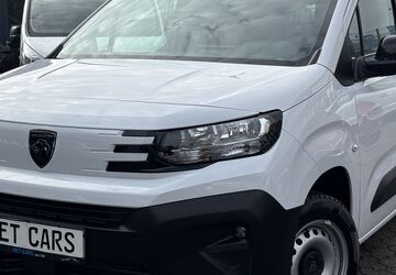 Peugeot Partner 19.987 km 19.750 &euro; Hilden 40721