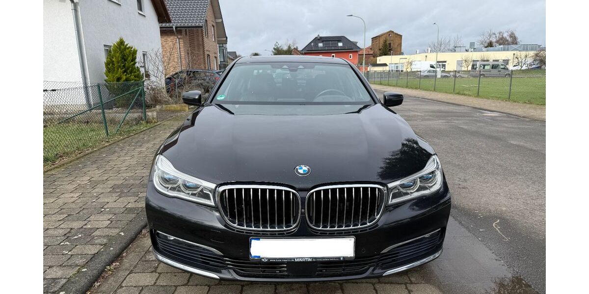 BMW 740 143.602 km 25.450 &euro; Overath 51491