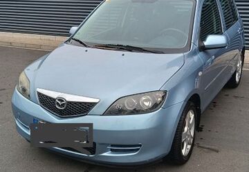 Mazda 2 92.000 km 2.600 &euro; Köln 50823