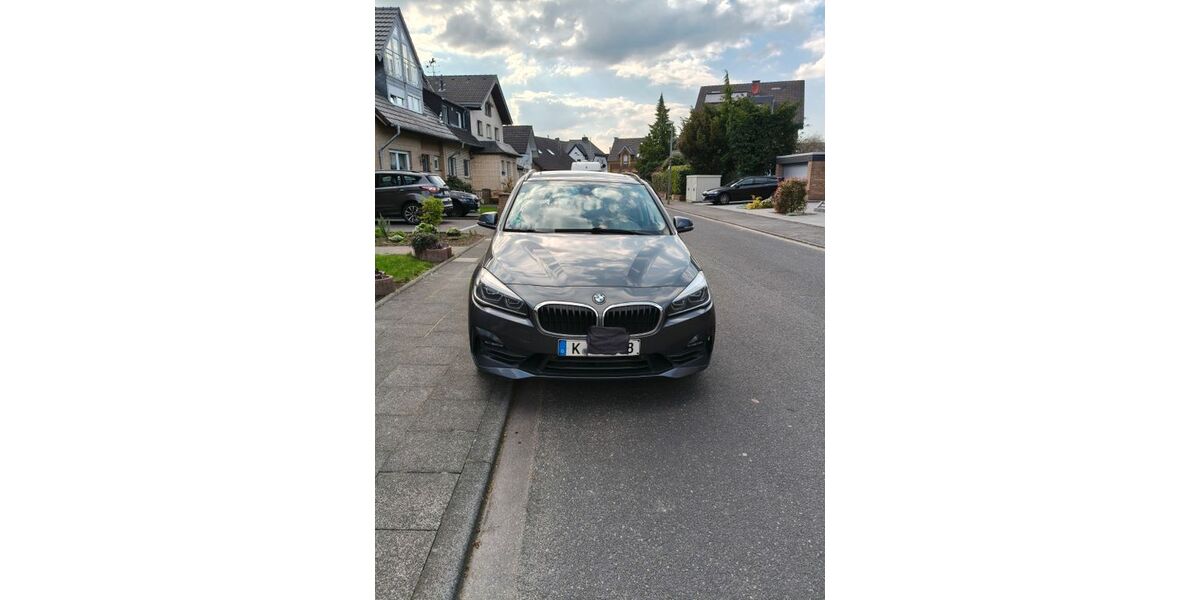 BMW 218 Active Tourer 115.000 km 12.199 &euro; Köln 50769