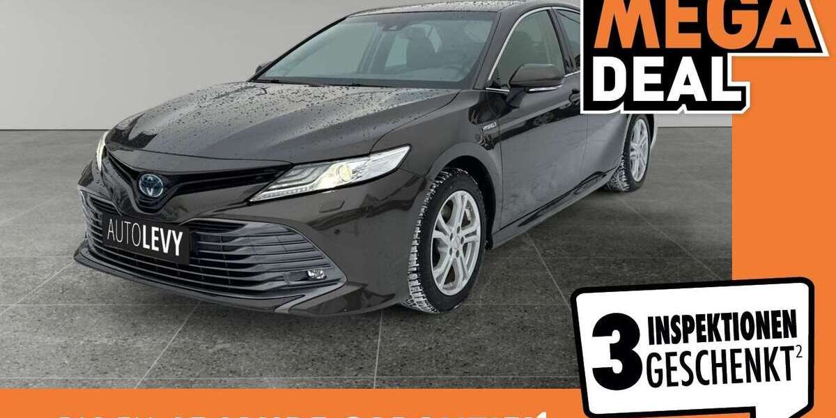 Toyota Camry 62.744 km 26.990 &euro; Düsseldorf 40595