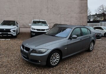 BMW 318 133.355 km 8.550 &euro; Solingen 42653