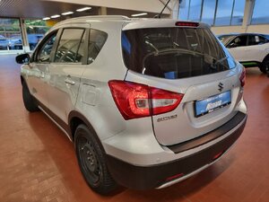 Suzuki SX4 S-Cross Comfort+ 4x4 Autom.Pano LED Kam. Winte 35.947 km 18.980 &euro; HAAN 42781
