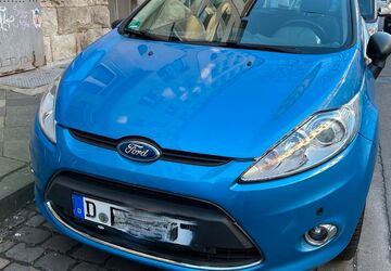 Ford Fiesta 70.300 km 3.900 &euro; Düsseldorf 40237