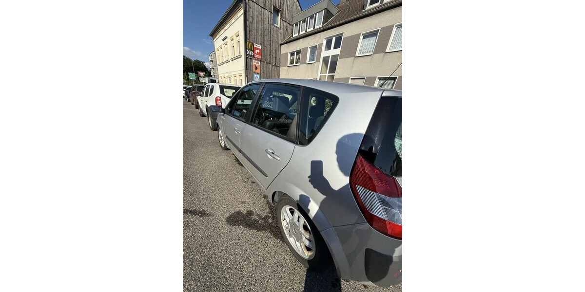 Renault Scenic 115.000 km 3.499 &euro; Heiligenhaus 42579