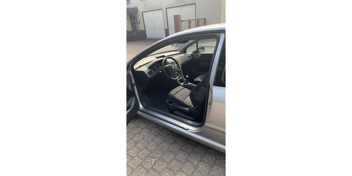 Peugeot 307 87.000 km 2.200 &euro; Leverkusen 51373
