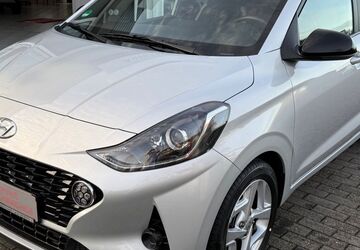 Hyundai i10 9.402 km 14.888 &euro; Radevormwald 42477