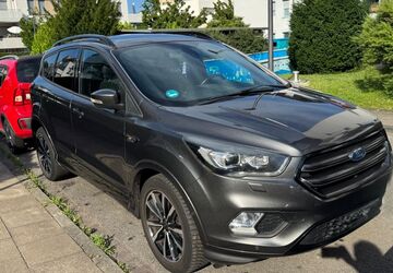 Ford Kuga 158.000 km 12.200 &euro; Köln 51149