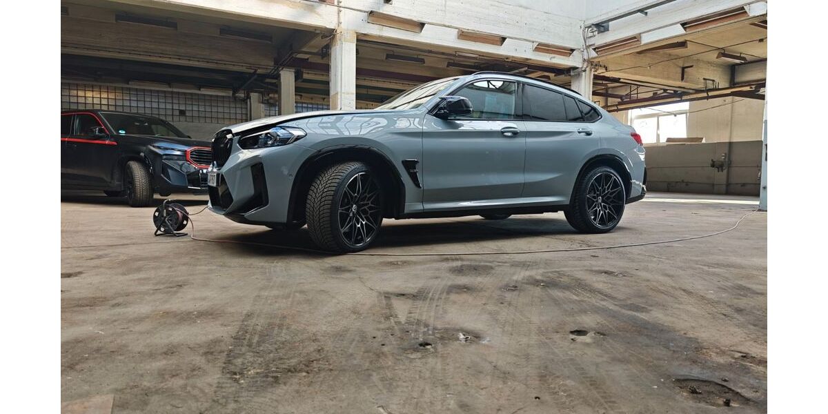 BMW X4 M 6.630 km 78.500 &euro; Düsseldorf 40593