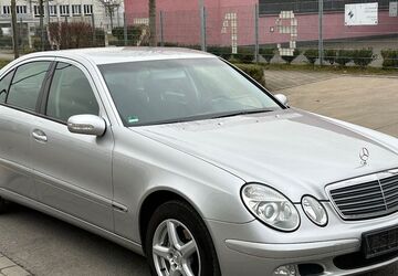Mercedes-Benz E 200 317.000 km 3.800 &euro; Neuss 41460