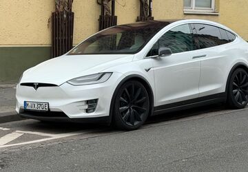 Tesla Model X 139.800 km 42.697 &euro; Köln 50672