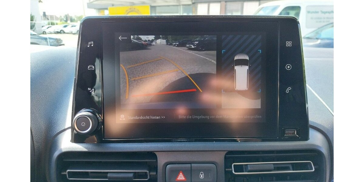 Opel Combo Life - e Ultimate 4.500 km 28.290 &euro; HAAN 42781