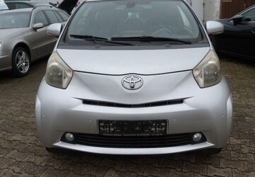 Toyota IQ 222.000 km 3.990 &euro; Düsseldorf 40599