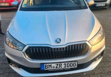 Skoda Fabia 11.200 km 17.500 &euro; Köln 50939