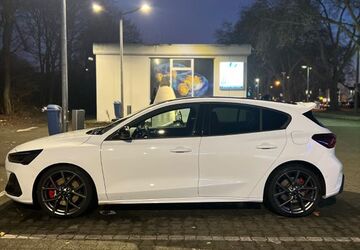 Ford Focus 13.445 km 34.800 &euro; Köln 51063