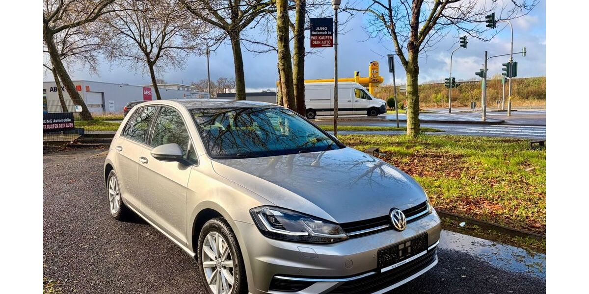 VW Golf 63.700 km 12.999 &euro; Köln 51107