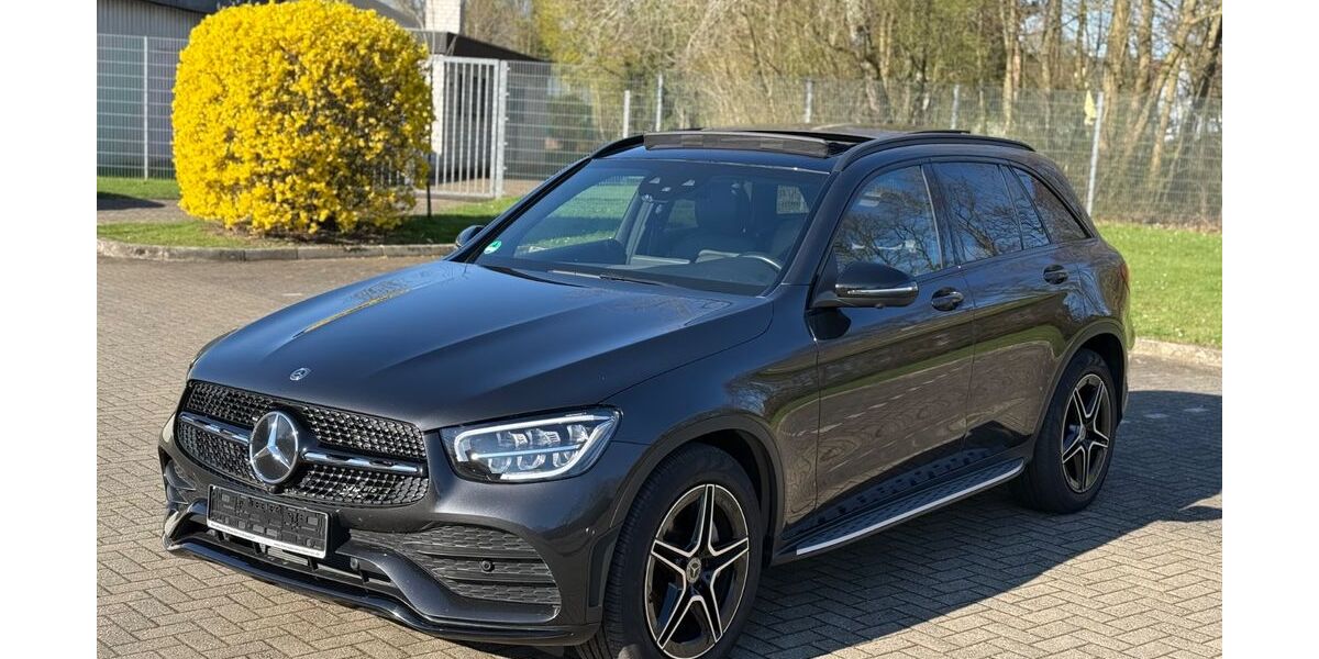 Mercedes-Benz GLC 300 104.000 km 33.900 &euro; Dusseldorf 40476