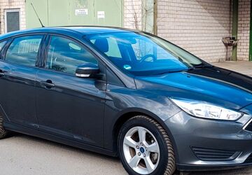 Ford Focus 15.036 km 9.300 &euro; Overath bei Köln 51491