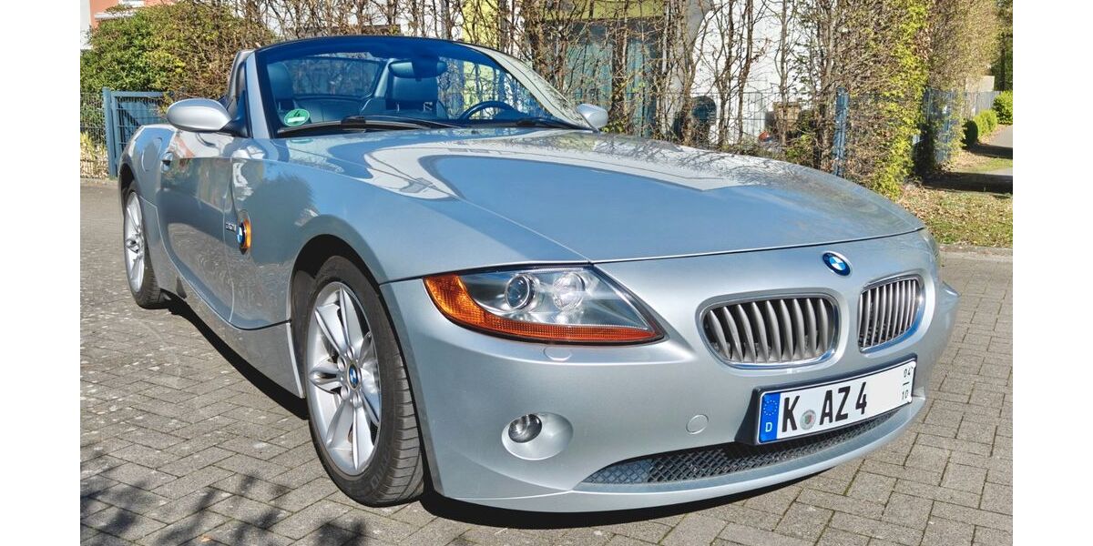 BMW Z4 208.000 km 14.999 &euro; Köln 51107