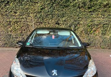 Peugeot 208 93.877 km 5.500 &euro; Wuppertal 42107
