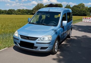 Opel Combo 120.228 km 2.300 &euro; Köln 51103