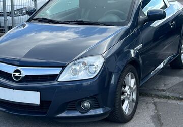 Opel Tigra 92.000 km 3.250 &euro; Hilden 40721