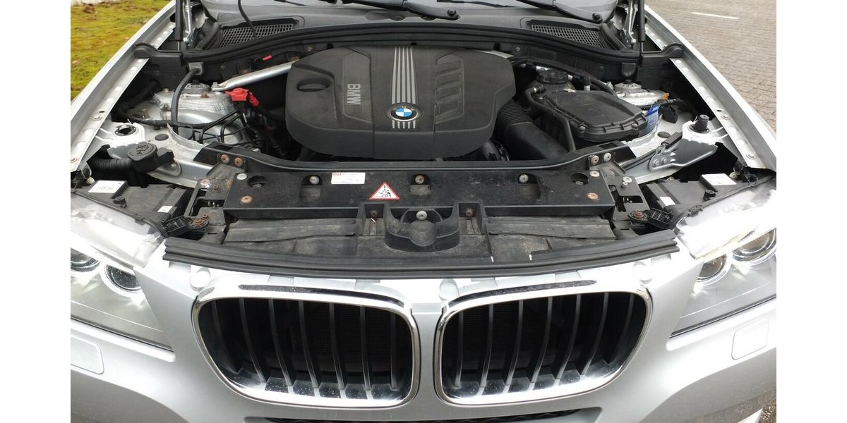 BMW X3 xDrive 20 d XENON NAVI TEILLEDER PDC STEPTRONIC 174.544 km 13.798 &euro; Köln 50858