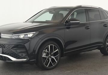 VW Tiguan 13.800 km 42.884 &euro; Düsseldorf 40233
