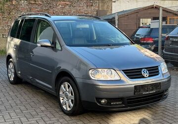 VW Touran 157.800 km 5.999 &euro; Solingen 42655