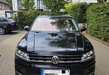 VW Tiguan 183.287 km 16.800 &euro; Solingen 42653
