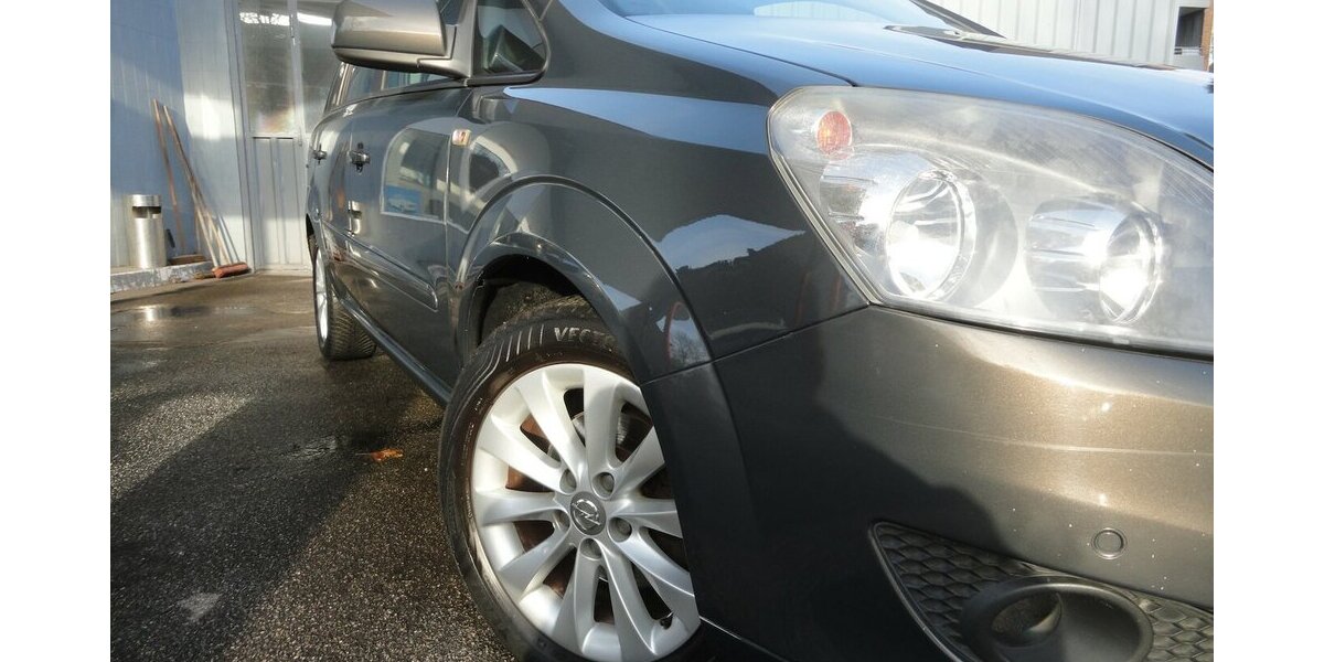 Opel Zafira 1,8 Family Navi Klimatr.PDC 7 Sitzer 136.000 km 6.400 &euro; Neuss 41462