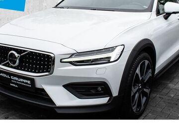 Volvo V60 Cross Country 28.974 km 36.850 &euro; Düsseldorf 40474