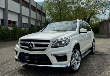 Mercedes-Benz GL 500 67.500 km 32.000 &euro; Düsseldorf 40595