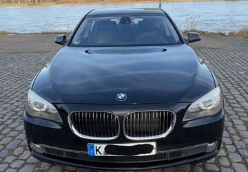 BMW 740 139.700 km 18.500 &euro; Köln 50968