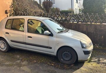 Renault Clio 90.000 km 700 &euro; Solingen 42651