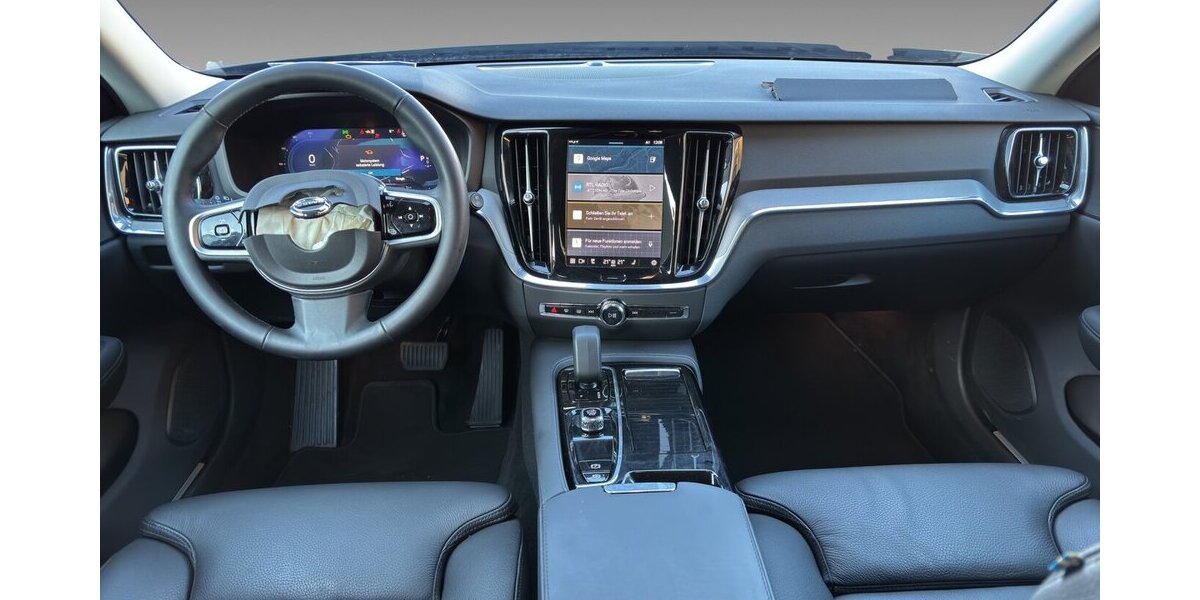 Volvo V60 T8 Plus Dark Hybrid AWD Leder LED AHK 12.629 km 30.900 &euro; Wuppertal 42327