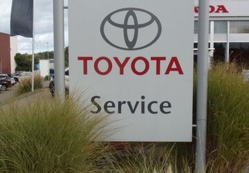 Toyota C-HR 110.805 km 19.499 &euro; Ratingen 40882