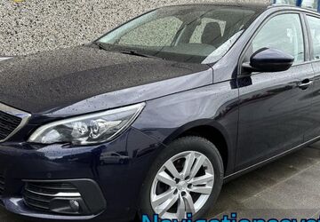 Peugeot 308 129.000 km 8.699 &euro; Köln 50739