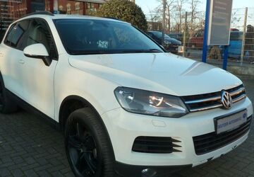 VW Touareg 243.955 km 6.999 &euro; Köln 51063