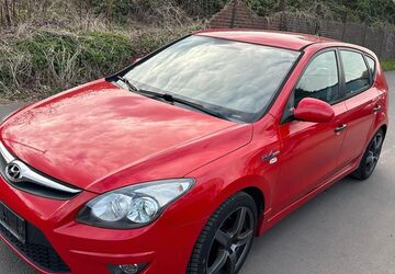 Hyundai i30 145.000 km 4.000 &euro; köln 50739