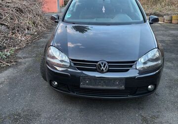 VW Golf 154.000 km 2.800 &euro; Wuppertal 42327