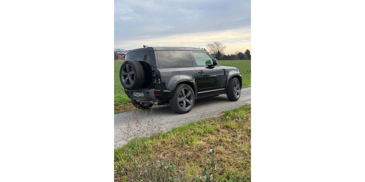 Land Rover Defender 20.000 km 99.800 &euro; Leverkusen 51379