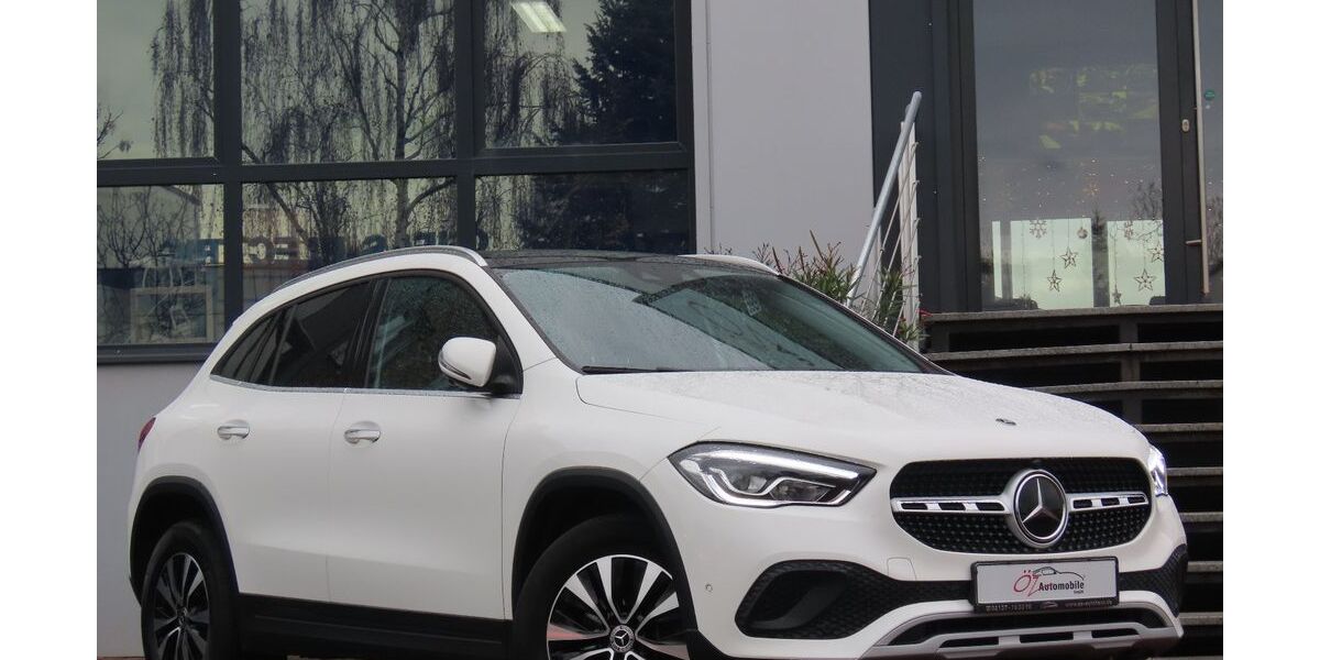 Mercedes-Benz GLA 220 61.158 km 33.900 &euro; Neuss 41469