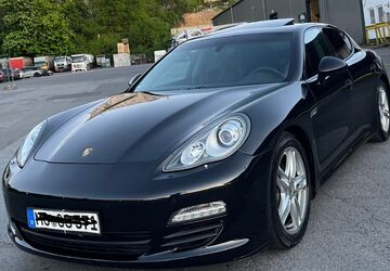 Porsche Panamera 230.000 km 20.900 &euro; Wuppertal 42117