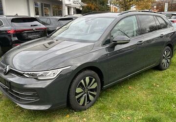 VW Golf 8.763 km 26.550 &euro; Düsseldorf 40472