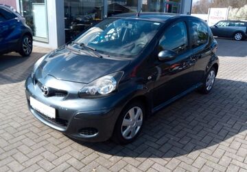 Toyota Aygo (X) 116.000 km 2.150 &euro; Ratingen 40882