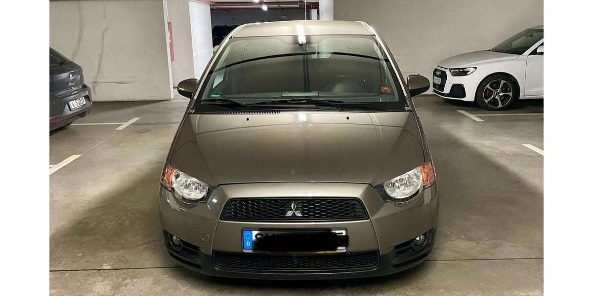 Mitsubishi Colt 110.570 km 3.980 &euro; Köln 50678